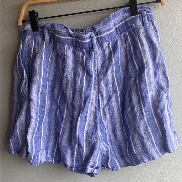 H&M Blue Striped Women's Shorts - Picture 4 of 4